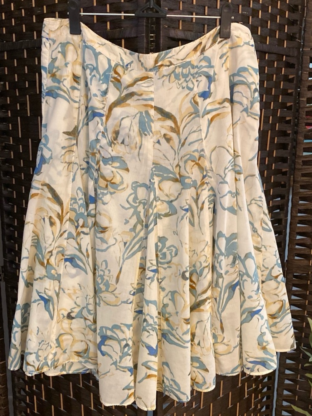 Banana Republic Cream Floral Circle Skirt with Blue and Gold Accents Size 12